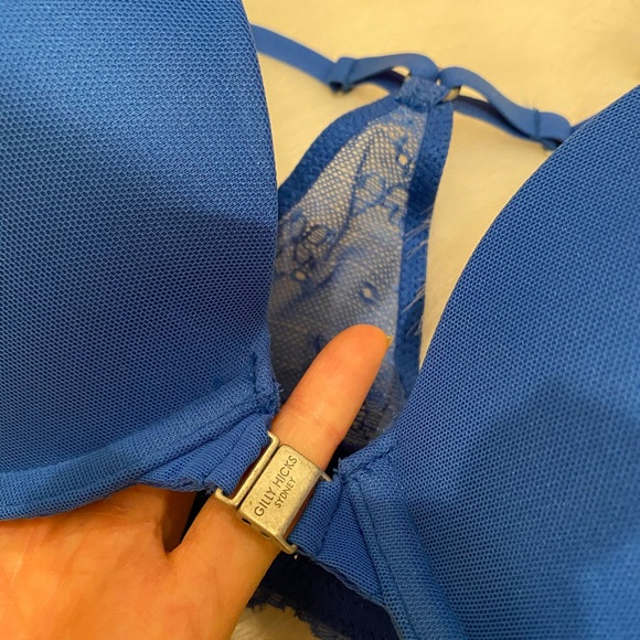 NWT 💙 Gilly Hicks lace racerback push up bra 34C - Picture 3 of 4